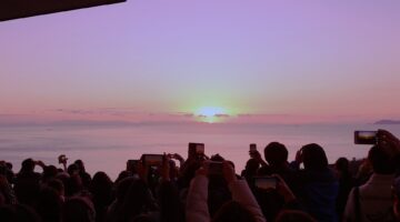 恒例「初日の出観望会」を実施します